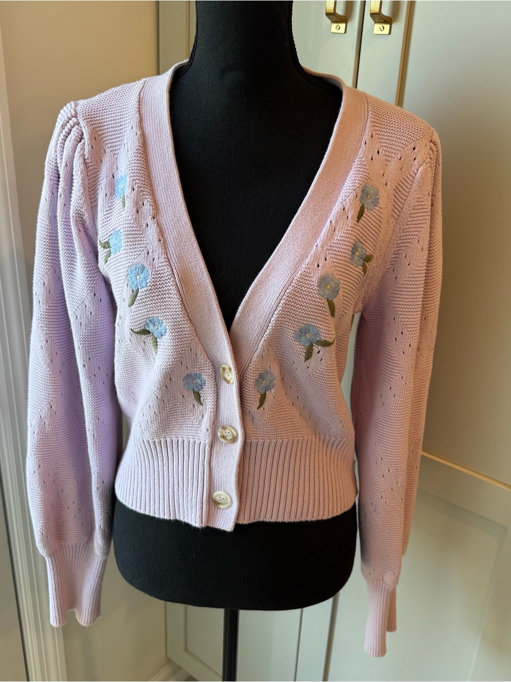 Design History Lavender Cropped Cardigan Floral Embroidery Soft Girl Spring Sz M